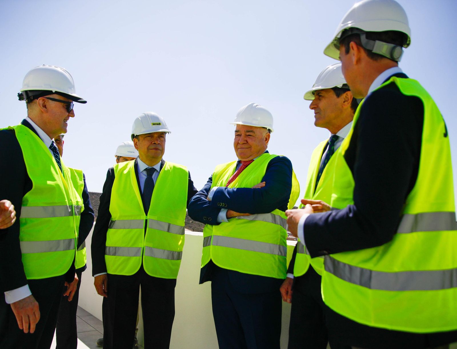 Luis Planas en una visita a la cooperativa Única