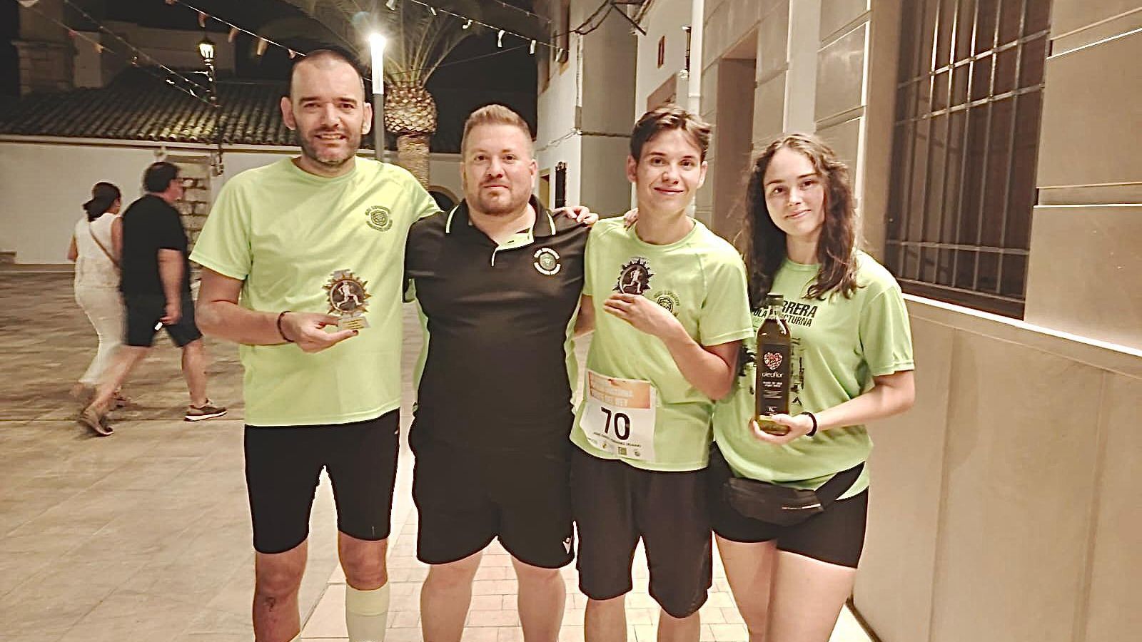 Fran Ballesteros y José Gabriel Fernández, junto a José Daniel Martínez.