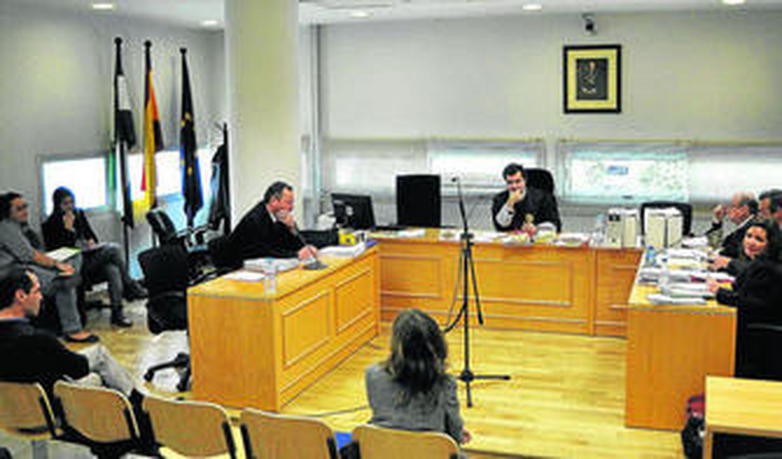 Una sala de vistas del Edificio Noga, la última sede judicial que arrendó la Junta como edificio puente hasta la creación de la Ciudad de la Justicia.