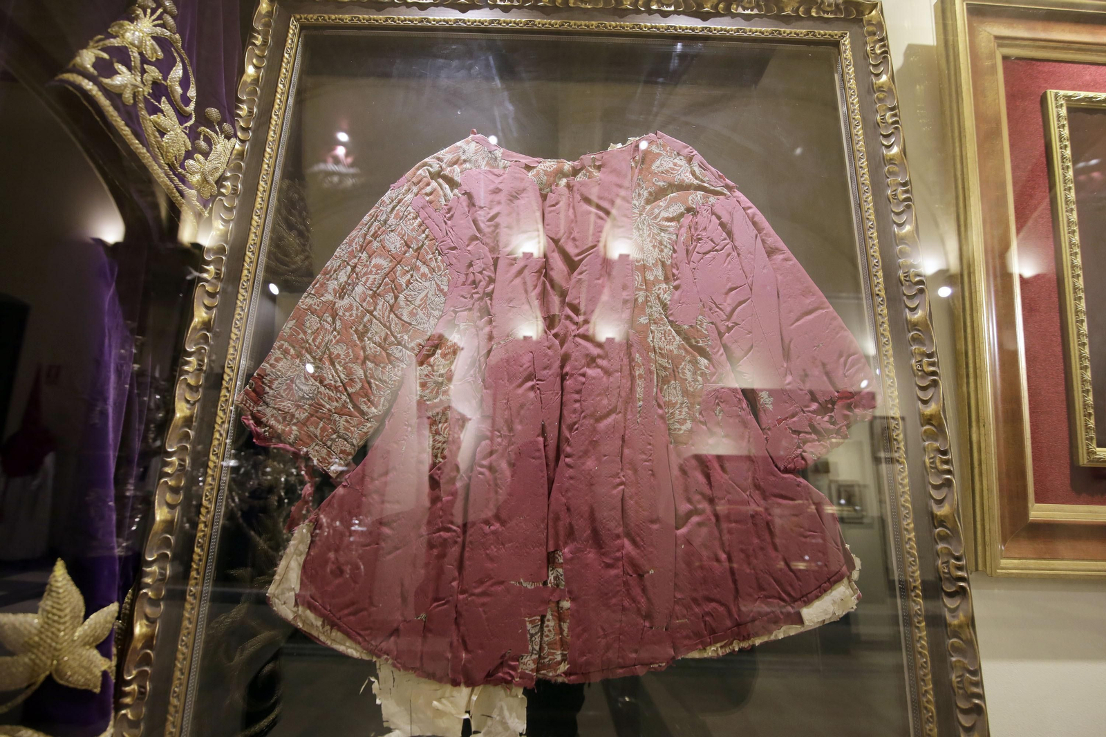 Inauguración de la exposición del Prendimiento en la sala De Profundis en los Claustros de Santo Domingo