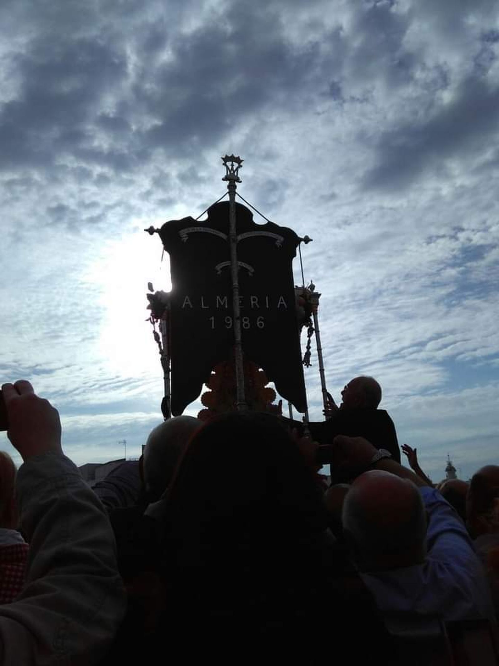 Simpecado del Rocío de Almería.