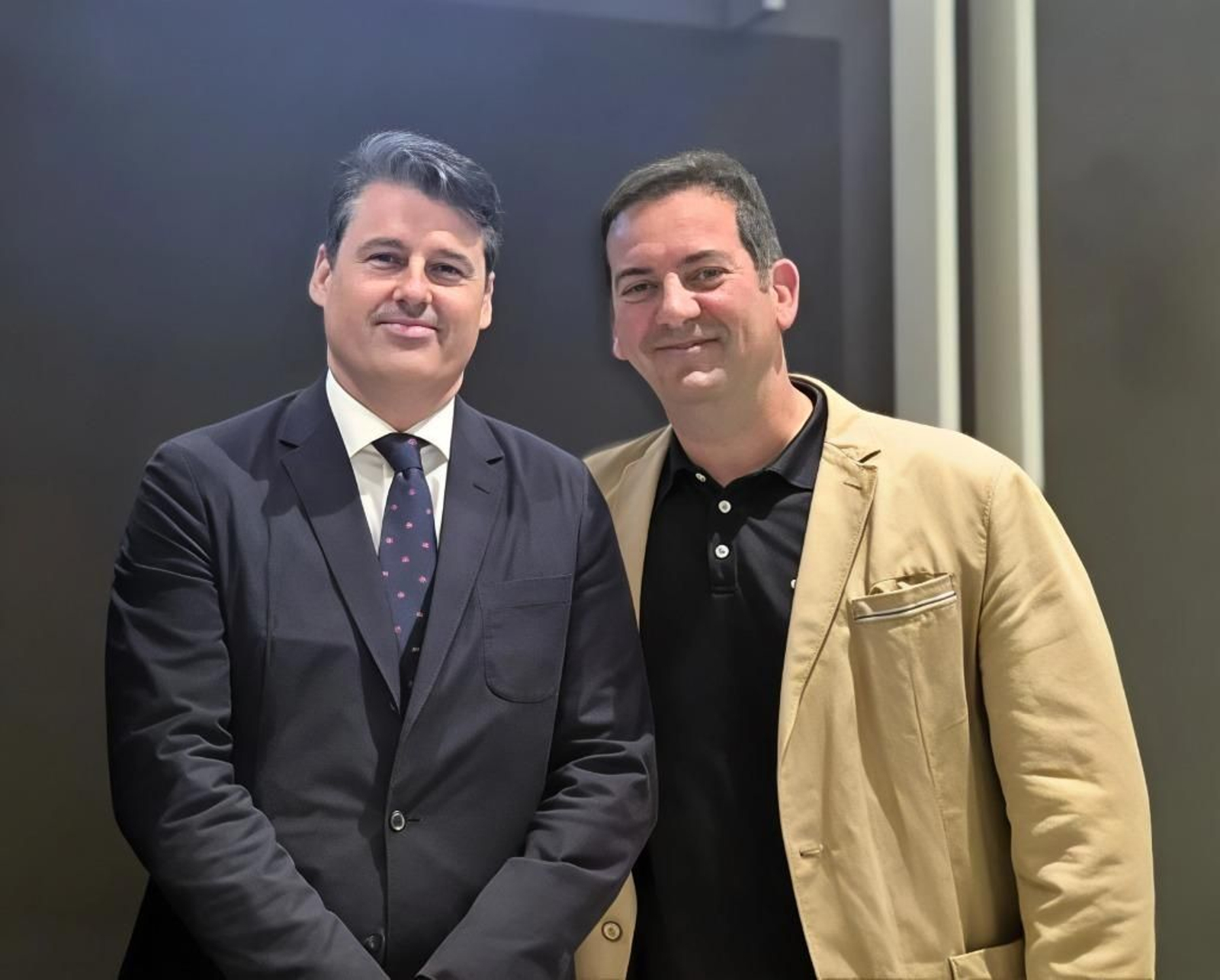 Pablo García-Trespalacios, presidente de la Asociación Empresarial VTC Andalucía, junto a Óscar Soriano, director general de Rehatrans.
