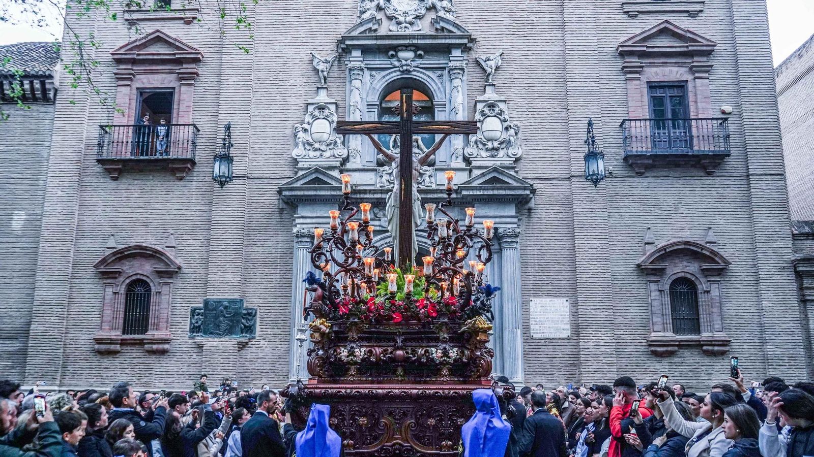 Santísimo Cristo de la Redención ante la Basílica de las Angustias, Jueves Santo 2023
