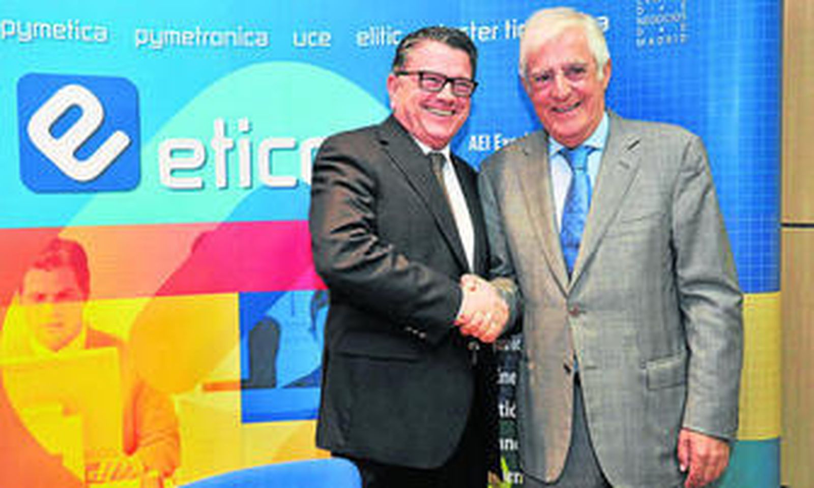 El nuevo patrón de Eticom, Fernando Rodríguez del Estal, junto al presidente saliente, Baltasar Fernández Ávila.