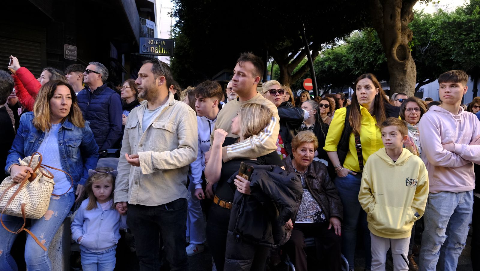 Procesión del Santo Entierro en Almería, en imágenes