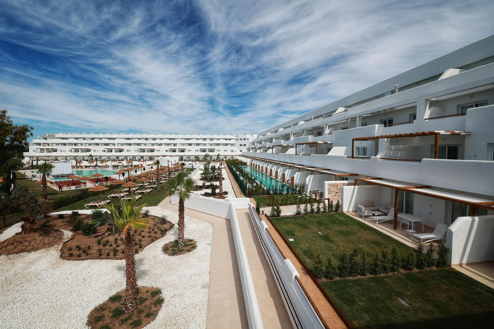 Inauguración oficial del hotel Punta Candor Suites en Rota