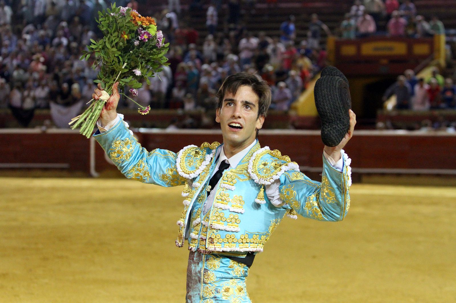 Imágenes de la Novillada de Rafael Serna, Emilio Silvera y Rodrigo Molina.