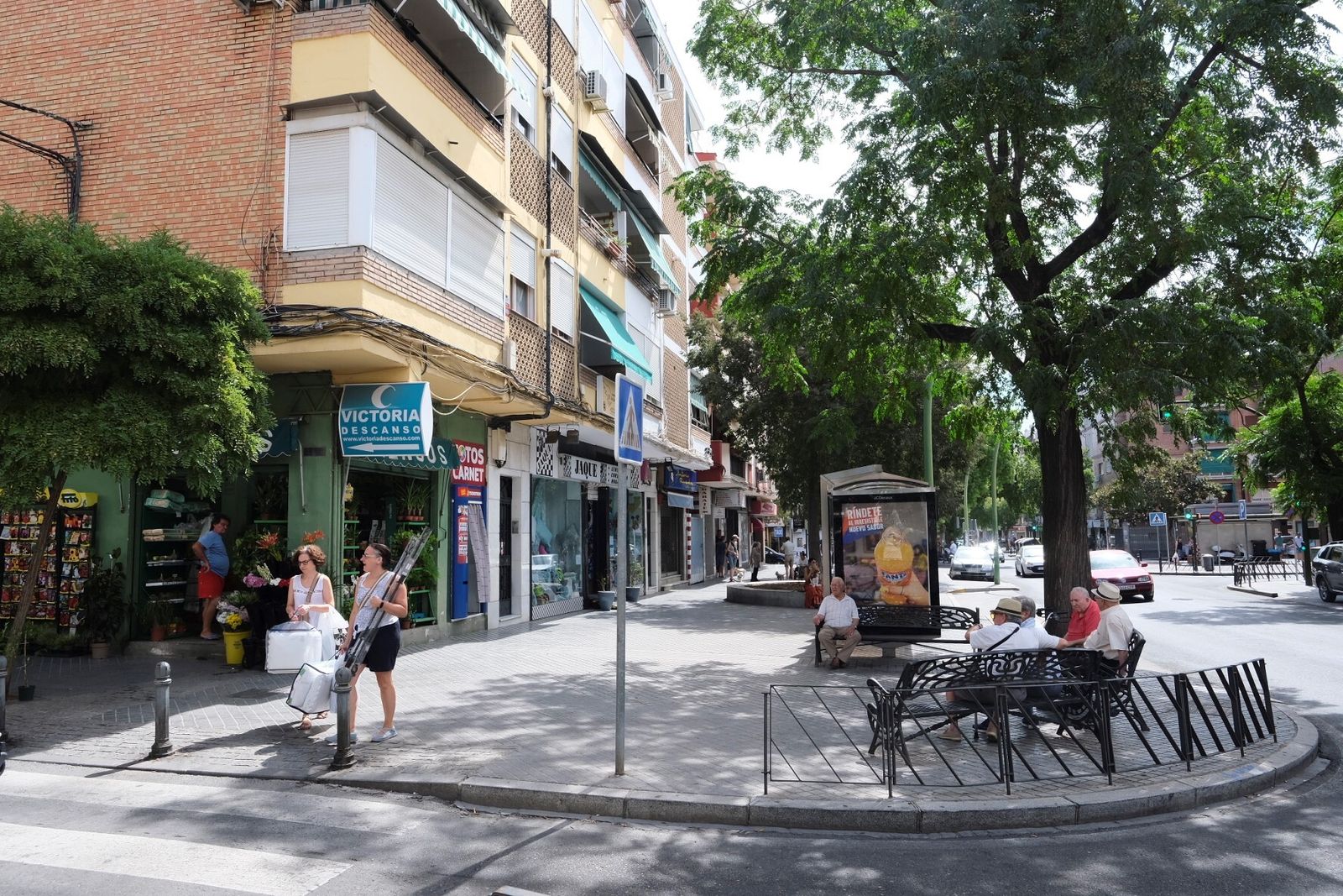 Un día de agosto en el barrio cordobés de Santa Rosa, en imágenes