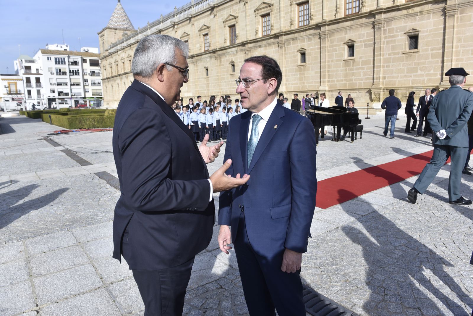 Acto institucional en el Pleno del Parlamento con motivo del Día de Andalucía