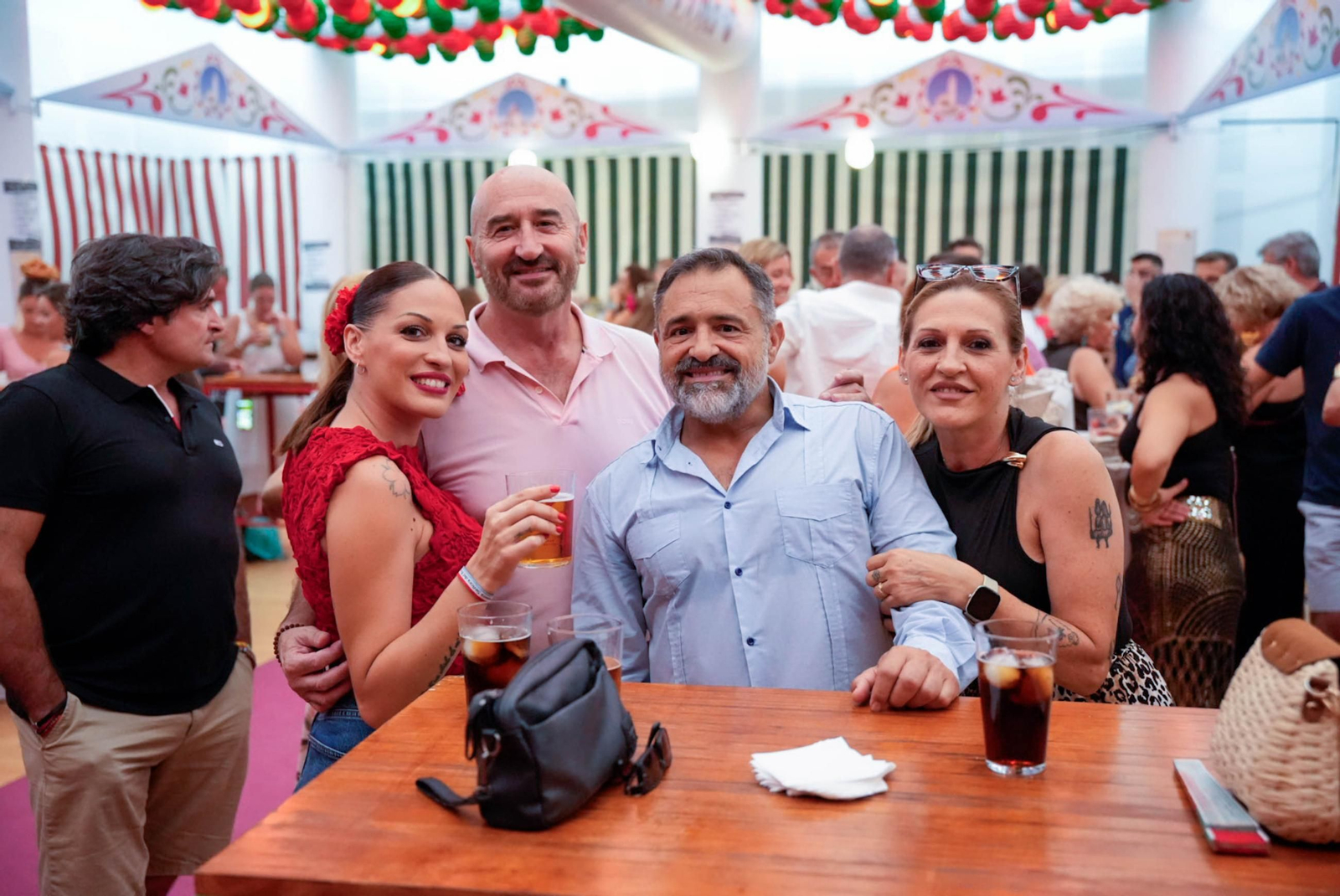 Los almerienses disfrutan del martes en la Feria del Mediodía