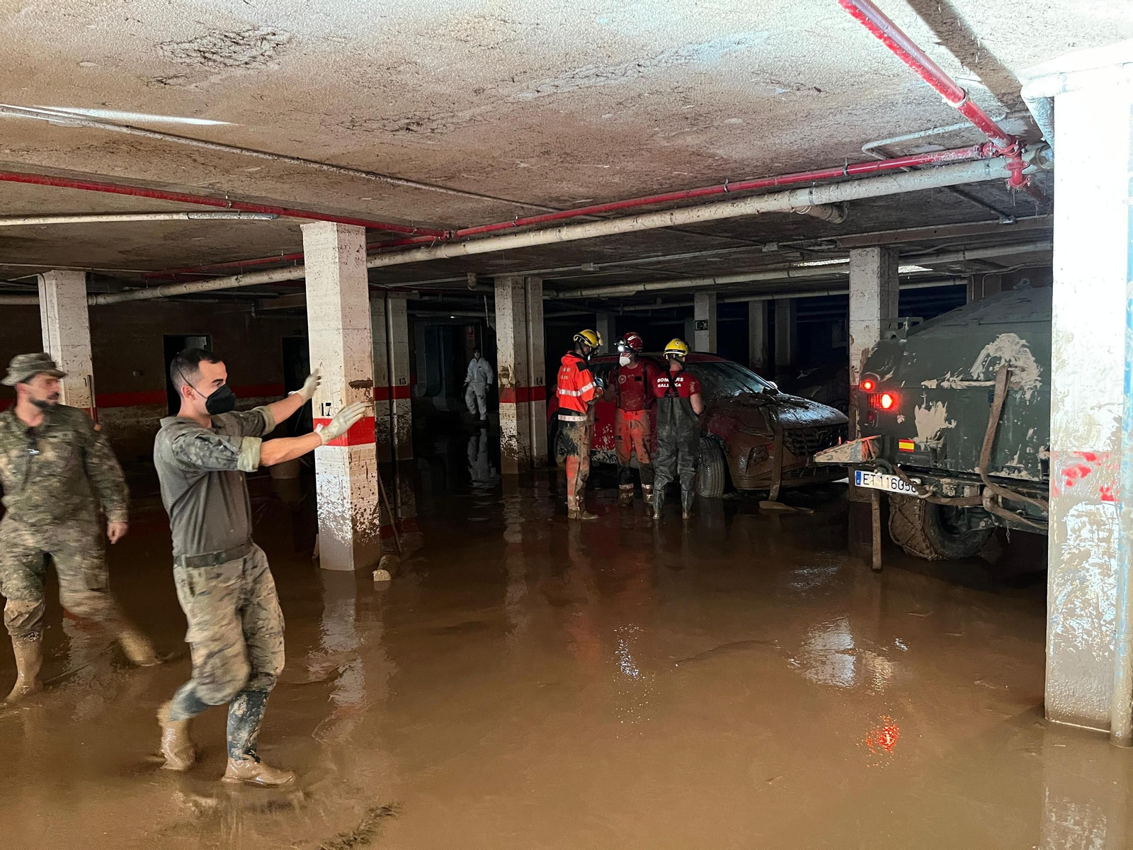 Las imágenes de los soldados de la Brigada Guzmán el Bueno X en Valencia