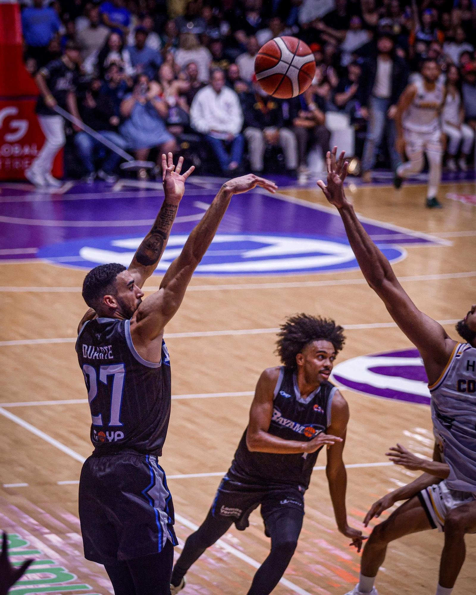 Chris Duarte, avance con susto a semifinales en Puerto Rico