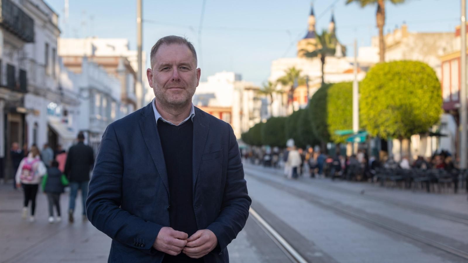 Rodríguez, en plena Calle Real.