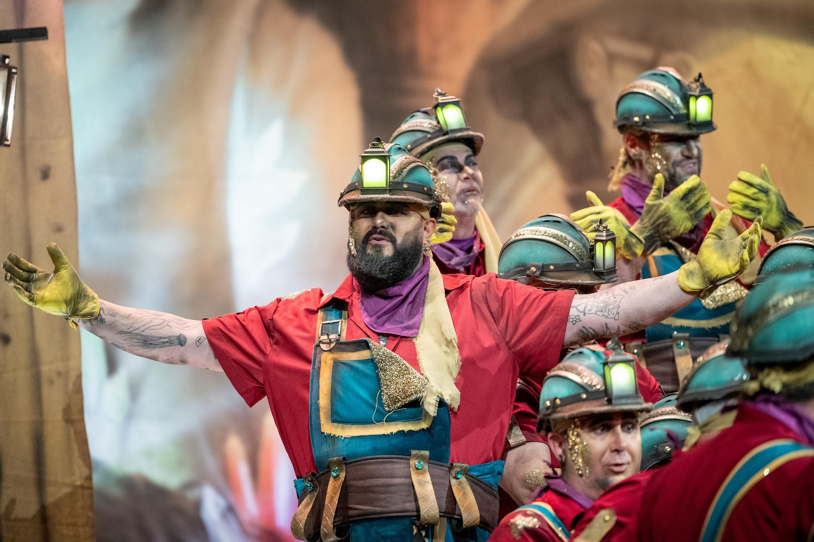 Búscate entre las mejores imágenes de la primera sesión de cuartos de final del COAC 2025