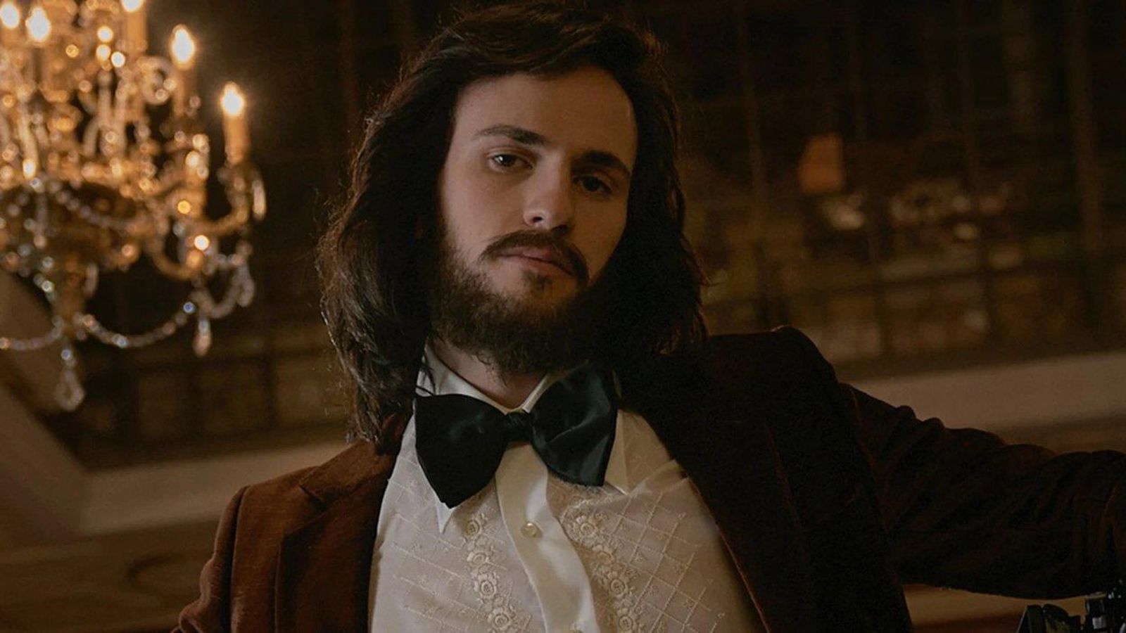 Alejandro Jato como Camilo Sesto en 'Camilo Superstar'