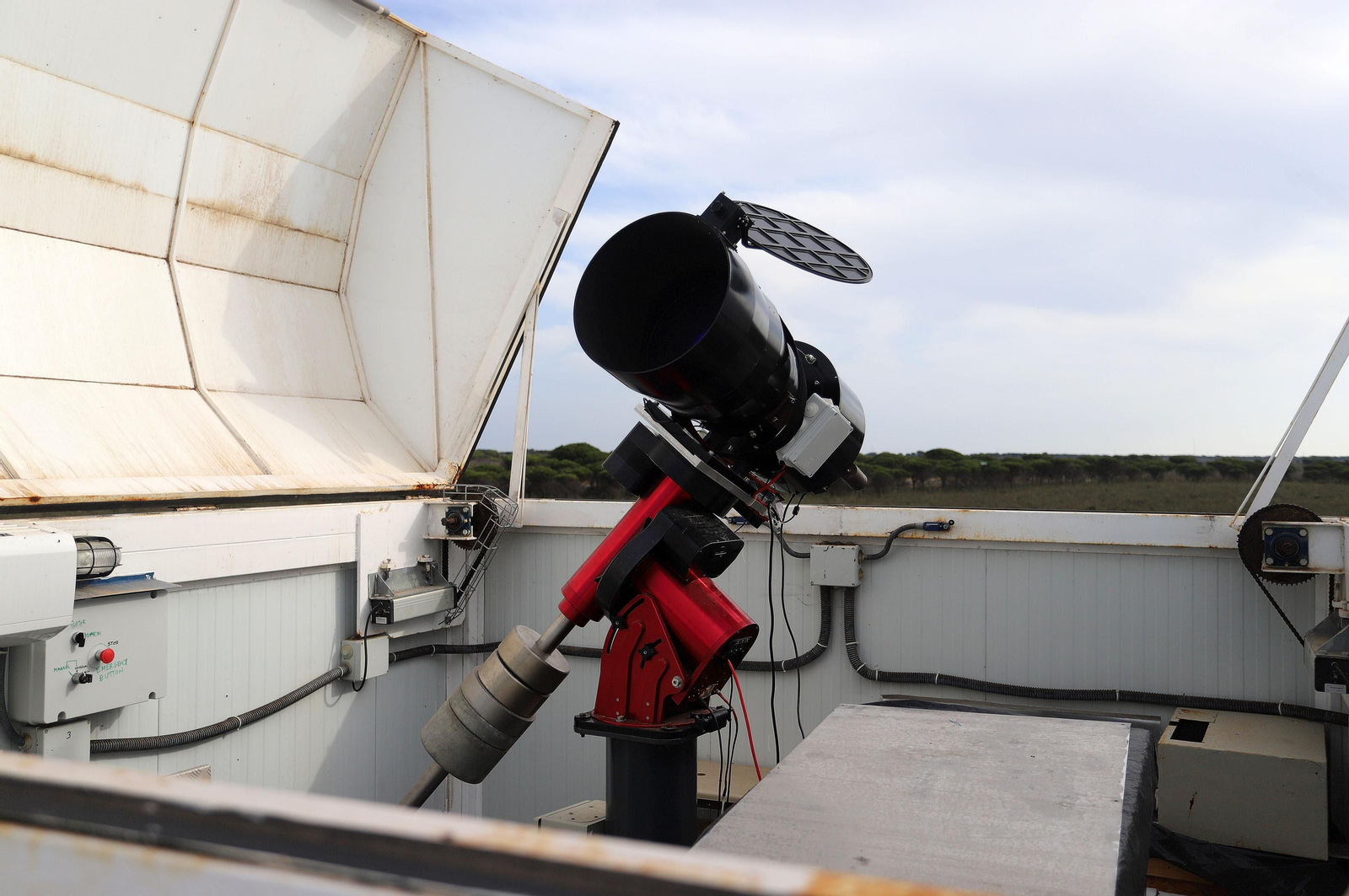 La red mundial de telescopios espaciales con sede en Huelva, en imágenes