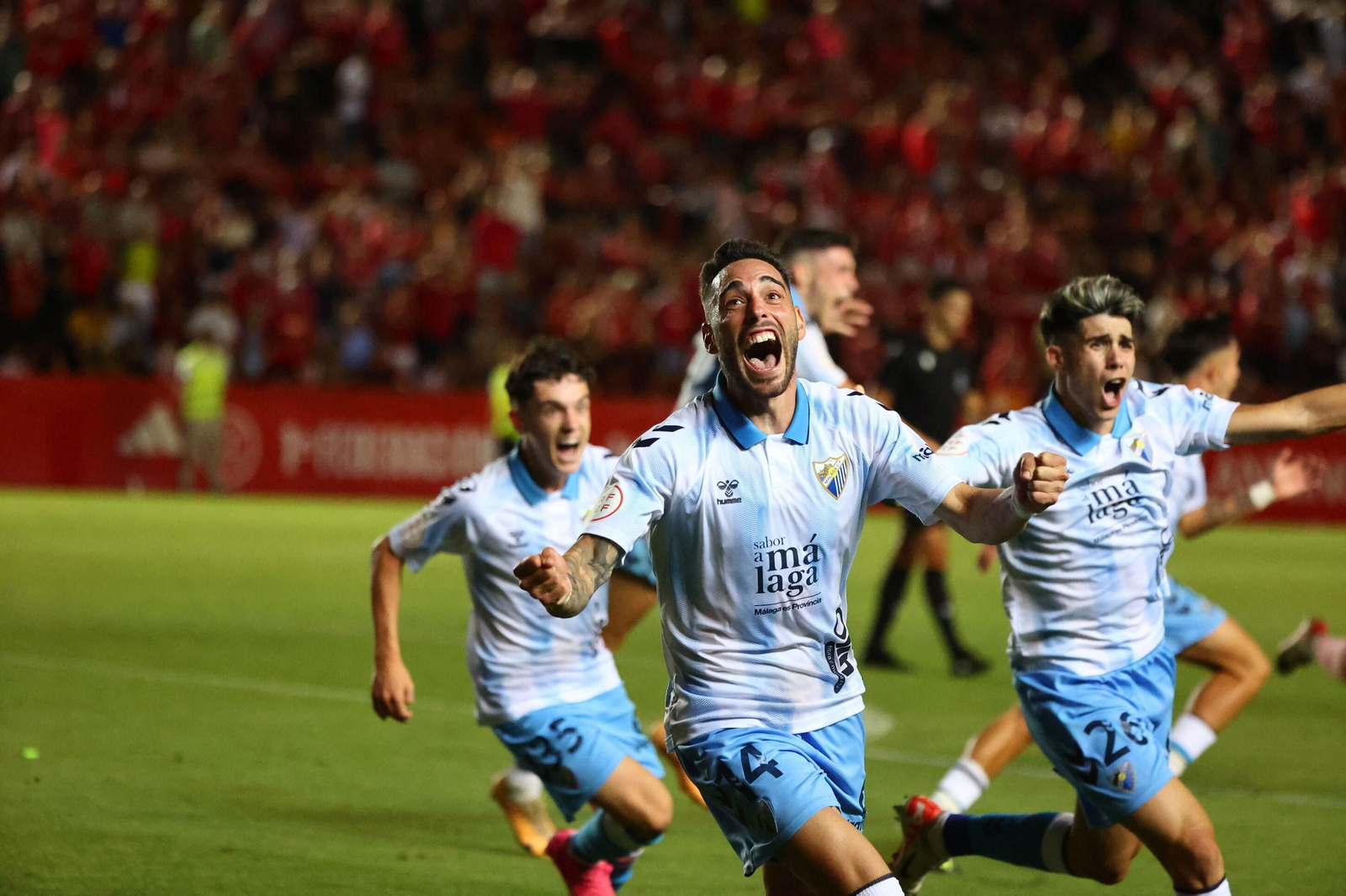 El éxtasis del gol del Málaga en Tarragona