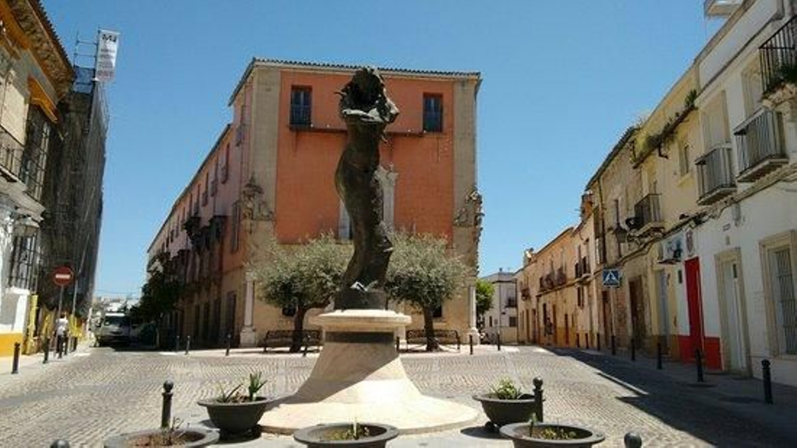 Monumento homenaje a Lola Flores