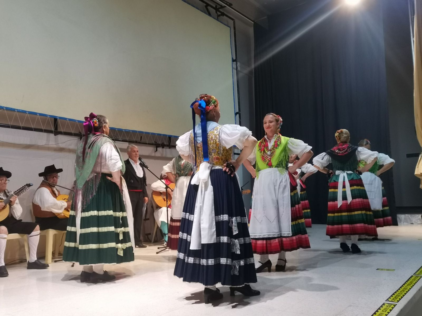 Fandanguillos, soleares y parrales animan a los reos de ‘El Acebuche’