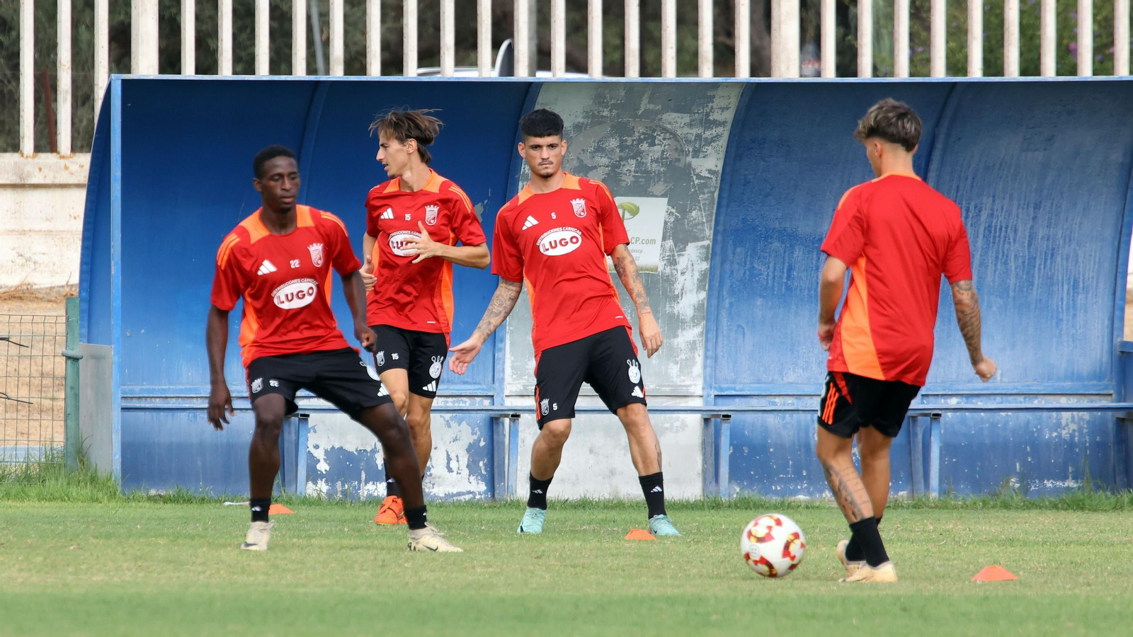 Imágenes del entrenamiento del Xerez CD en el 'Pepe Ravelo' de Chapín