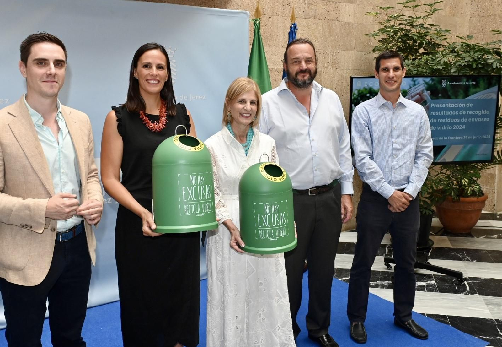 Presentación de los resultados de la recuperación de envases de vidrio de Jerez en 2024.
