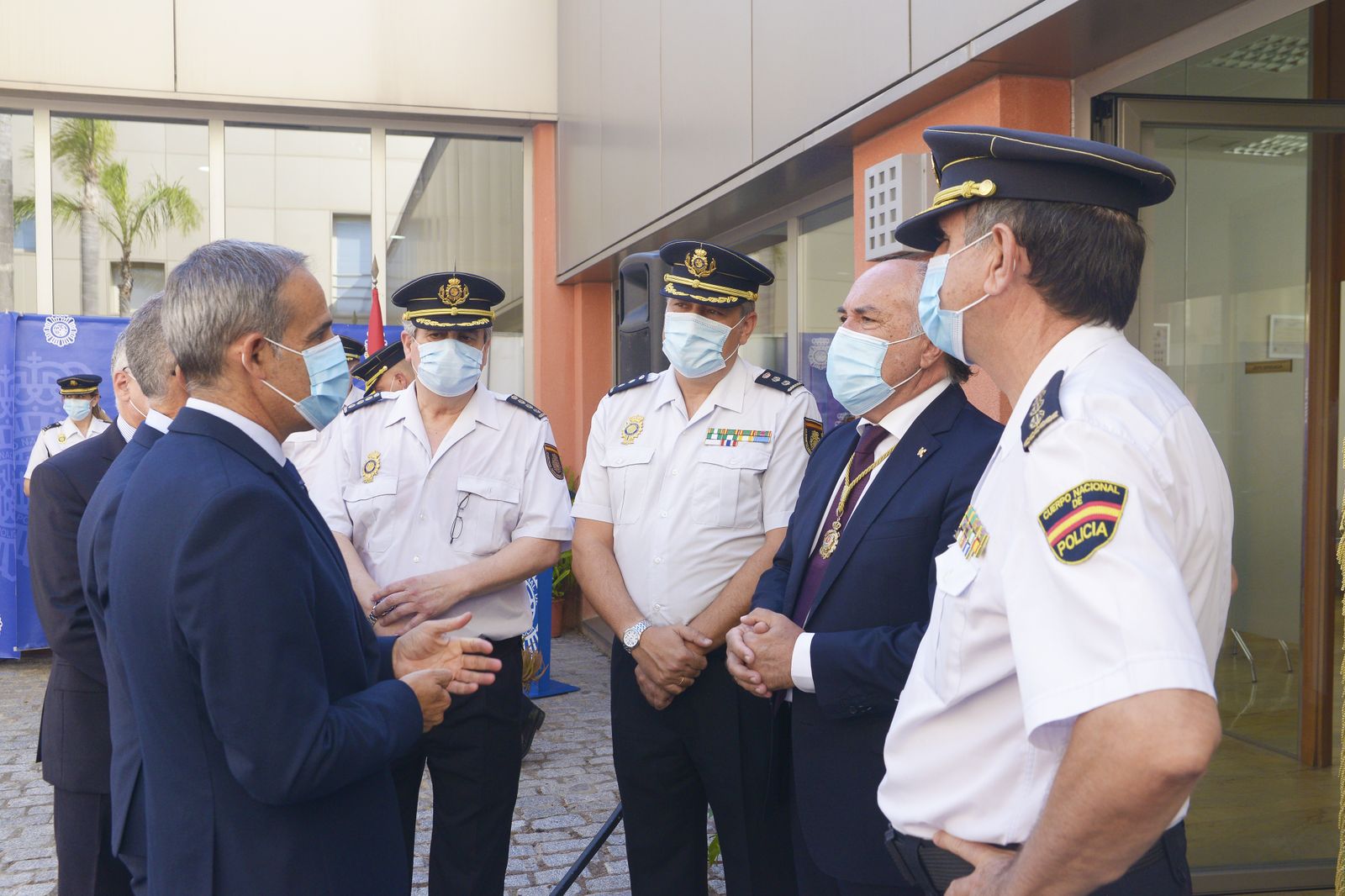 Fotos de la toma de posesion del cargo del nuevo comisario de la Policía Nacional