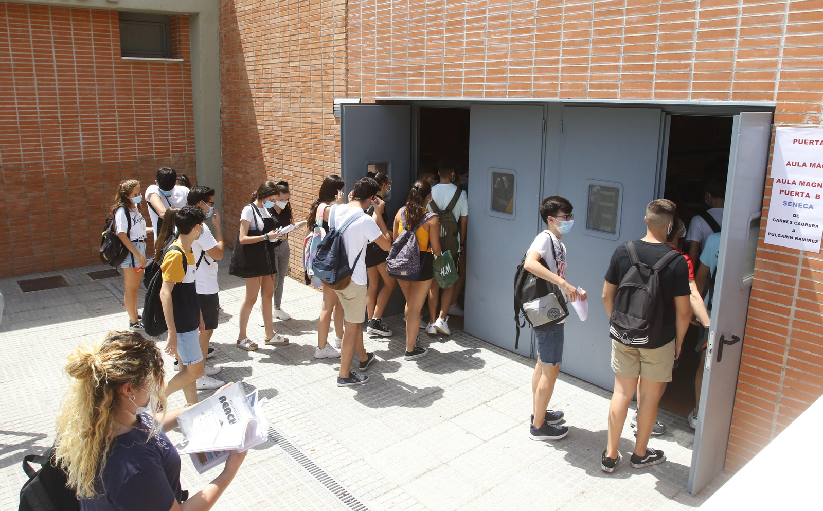 Las fotografías del inicio de la Selectividad del coronavirus en Córdoba Las fotografías del inicio de la Selectividad del coronavirus en Córdoba