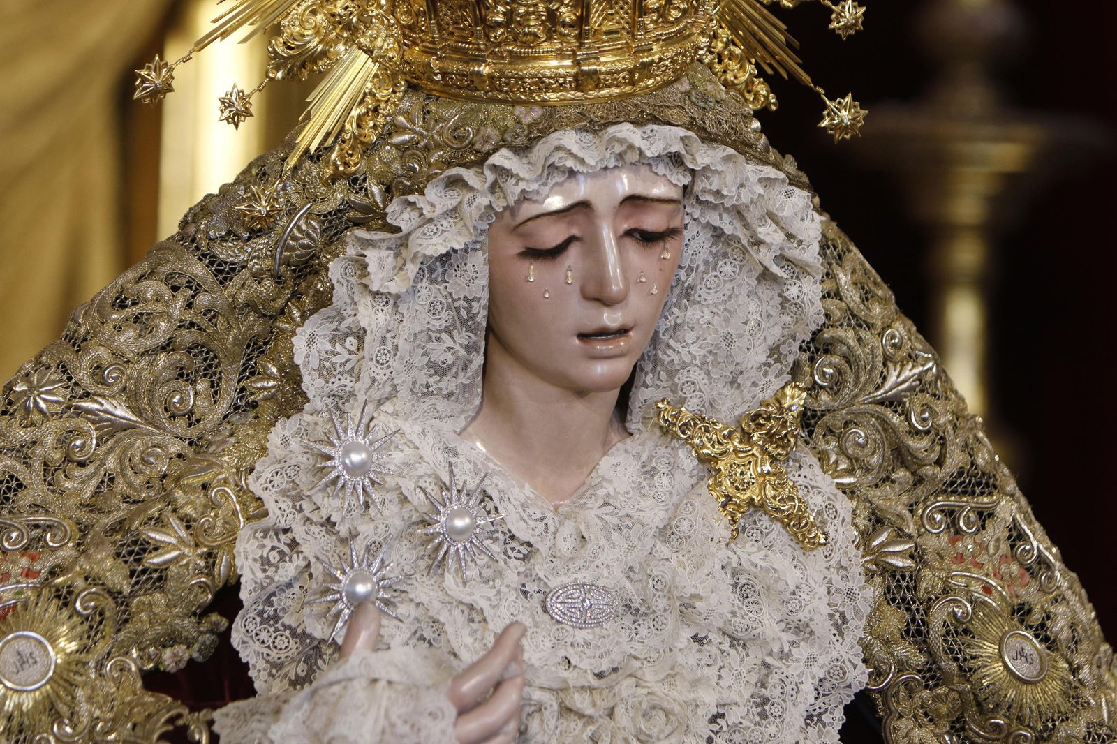 Besamanos a la Virgen de la Estrella