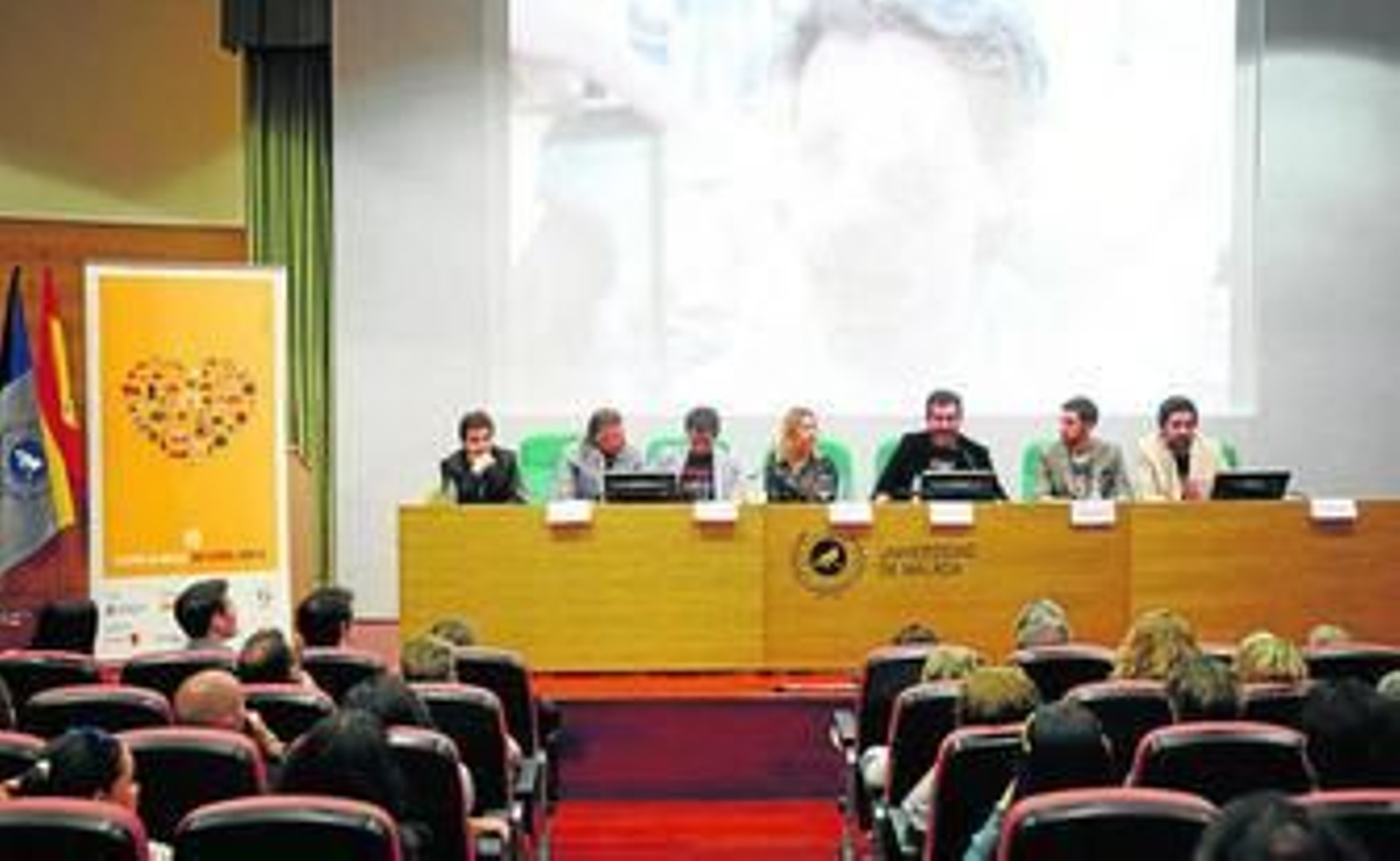 El equipo de 'Maniac Tales', ayer, en la presentación del filme.
