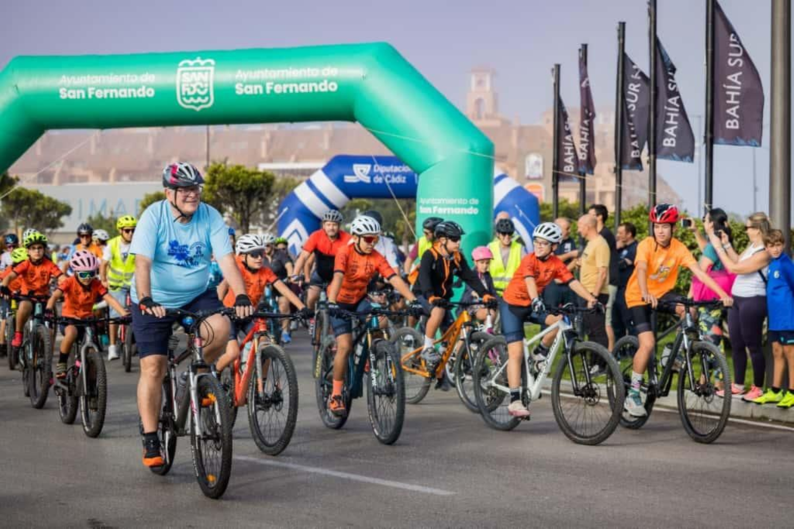 San Fernando celebra el Día de la Bicicleta con casi 2.000 participantes