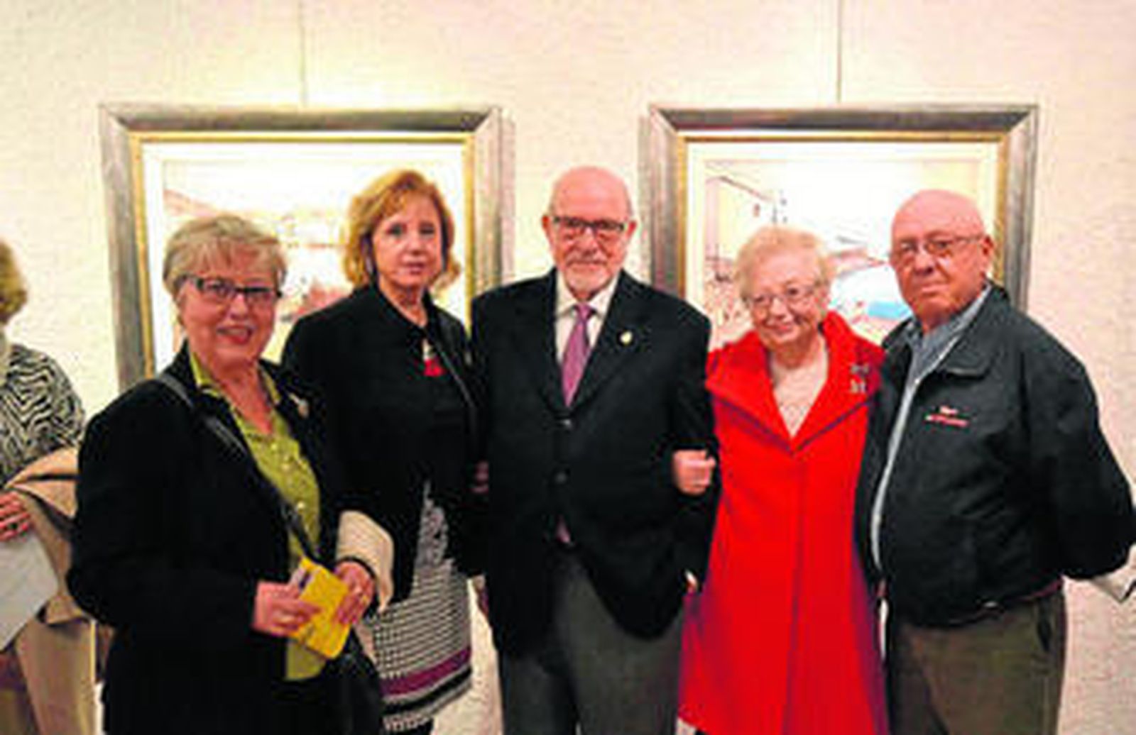 Julio Visconti con Julia Fernández, María Carmen Fernández de Capel, Trini Callejón y Manuel Peña.