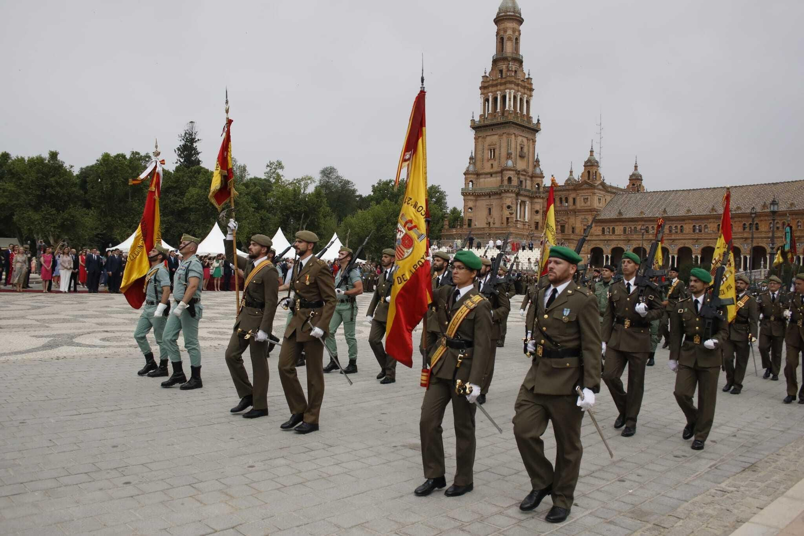 El Ejército organiza una jura de bandera civil el 26 de mayo en la Plaza de España de Sevilla