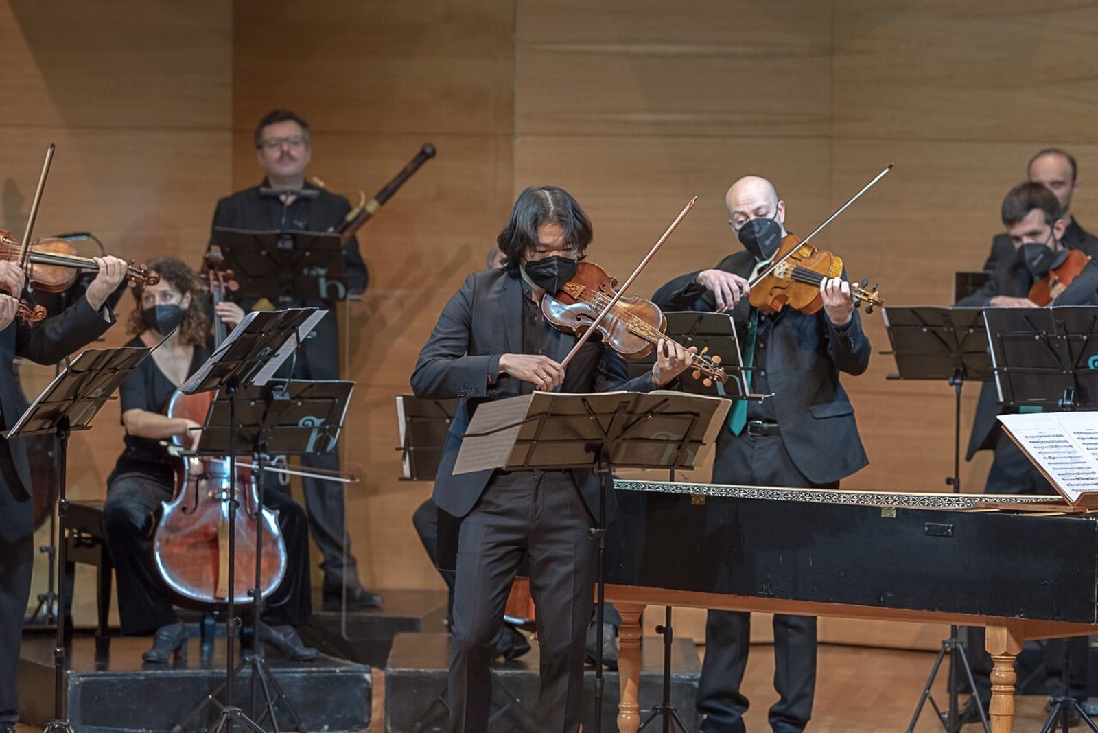 Shunske Sato, en un momento de su concierto con la OBS.