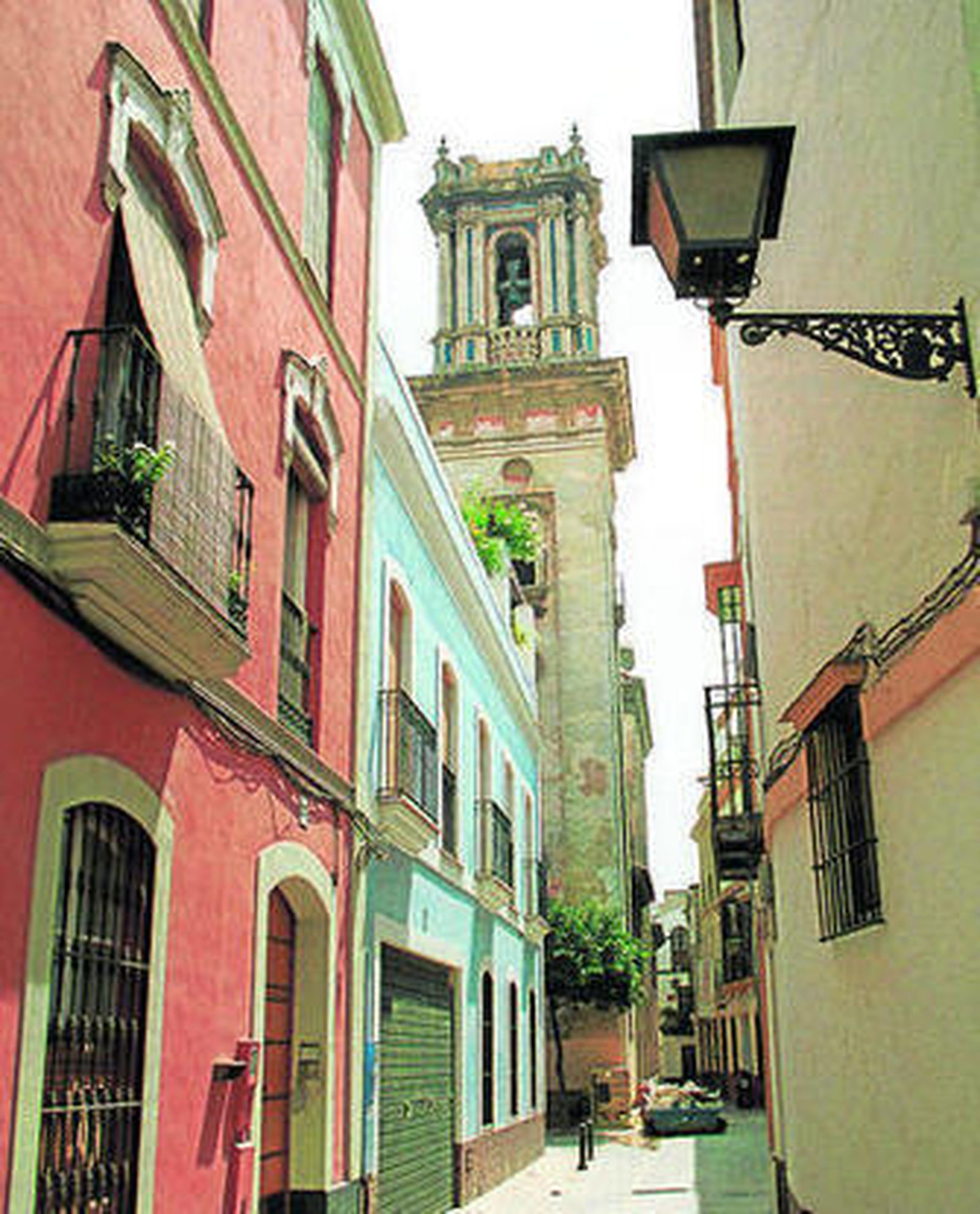 1. La parroquia de San Bartolomé se construyó en el solar de la antigua sinagoga. 2. En la plaza de Santa Cruz estuvo la iglesia homónina que se levantó sobre otro de los templos de la aljama. 3. Los arquillos ciegos descubiertos en la iglesia de Santa María La Blanca revelan sus orígenes como lugar de culto judío.