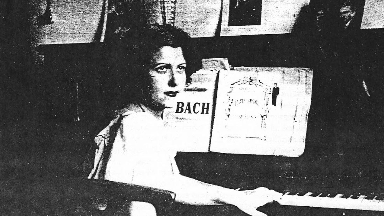 La compositora Elena Romero (Madrid, 1908-1996) La compositora Elena Romero (Madrid, 1908-1996)