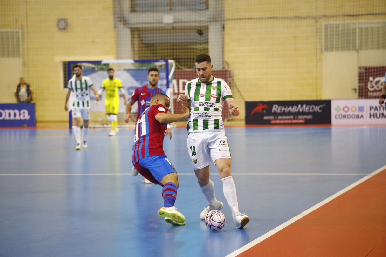 El empate del Córdoba Futsal ante el Barça, en imágenes