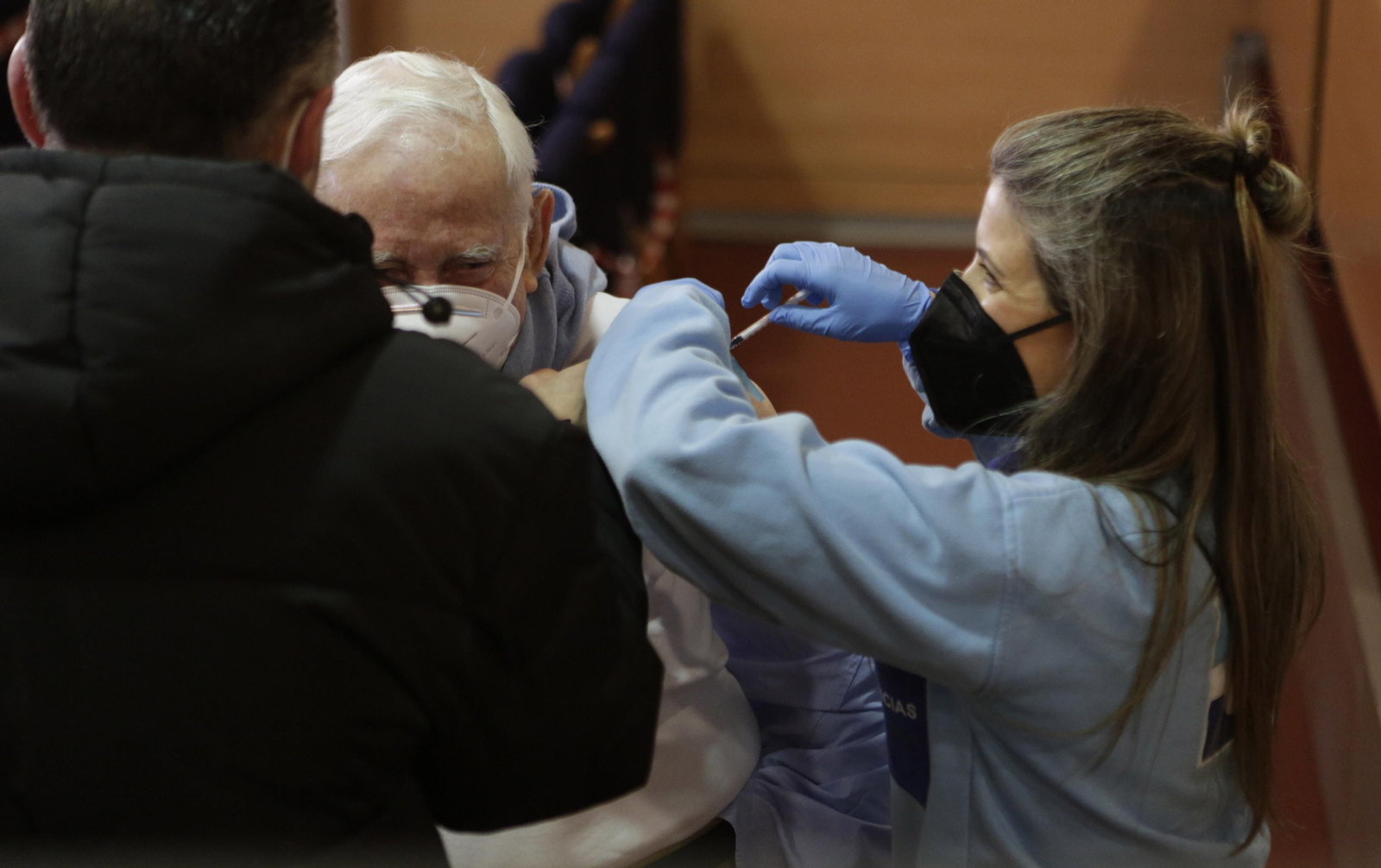 La vacuna de Janssen se pondrá a mayores de 65 para reducir más rápido el grupo de población con mayor riesgo