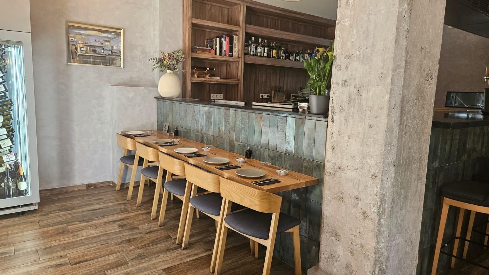 Las nuevas mesas en barra que ofrece Óleo en su nuevo restaurante.