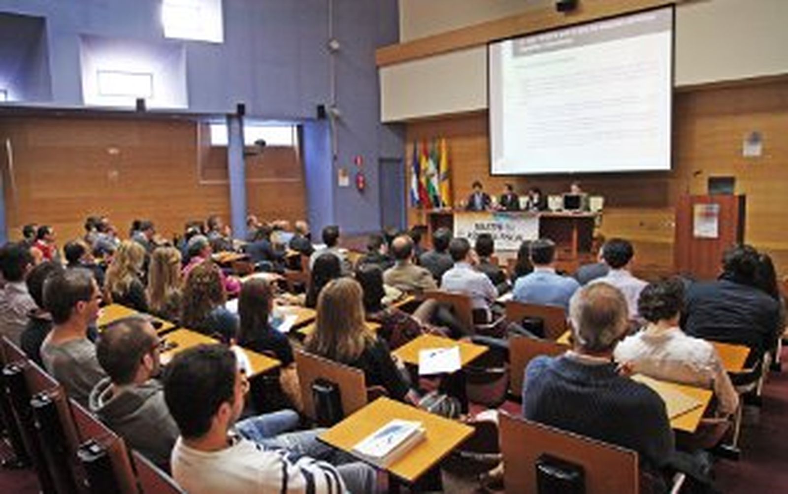 Charla sobre los cambios en el IRPF y la declaración tributaria