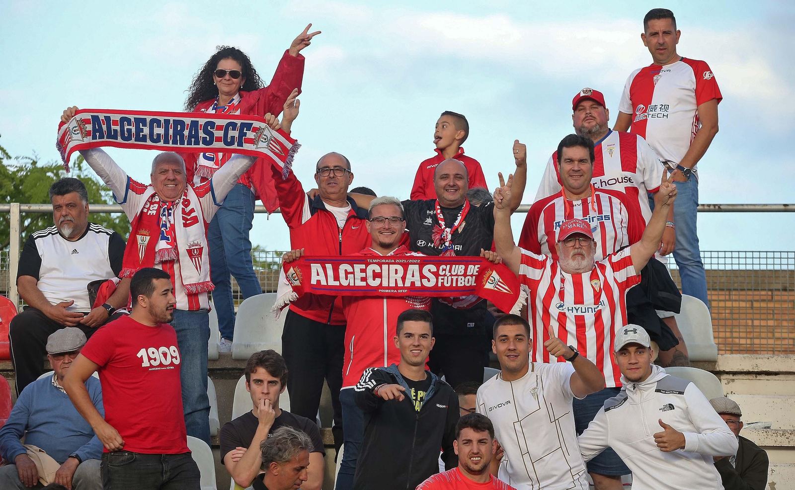 Búscate durante el partido Algeciras CF - Real Madrid Castilla en el Nuevo Mirador