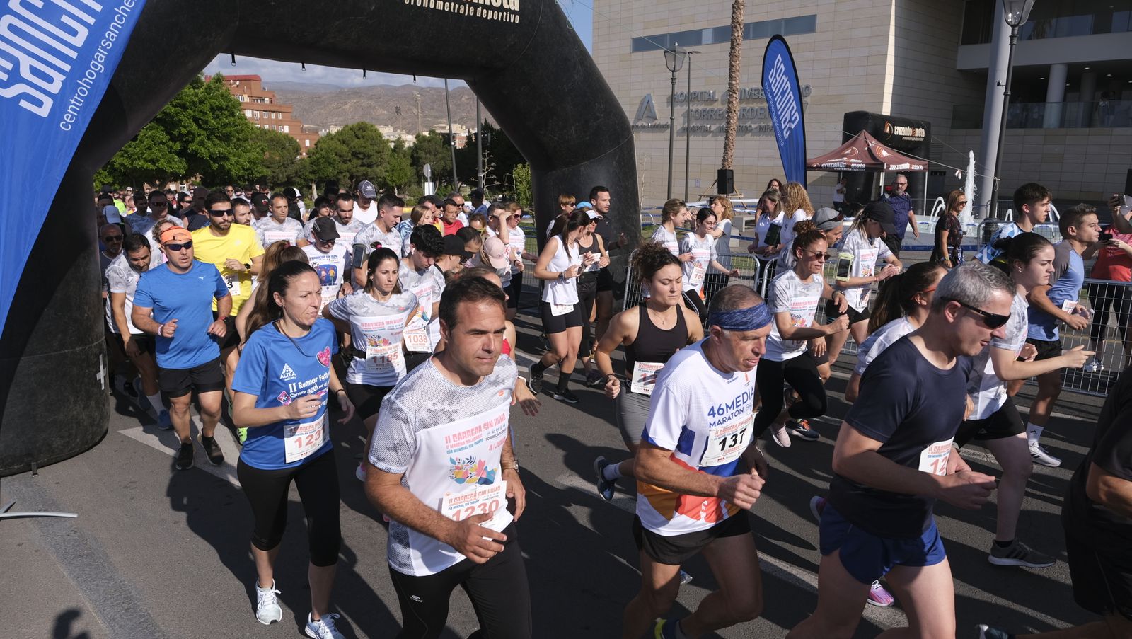 Imágenes de la II Carrera Sin Humo, en Almería
