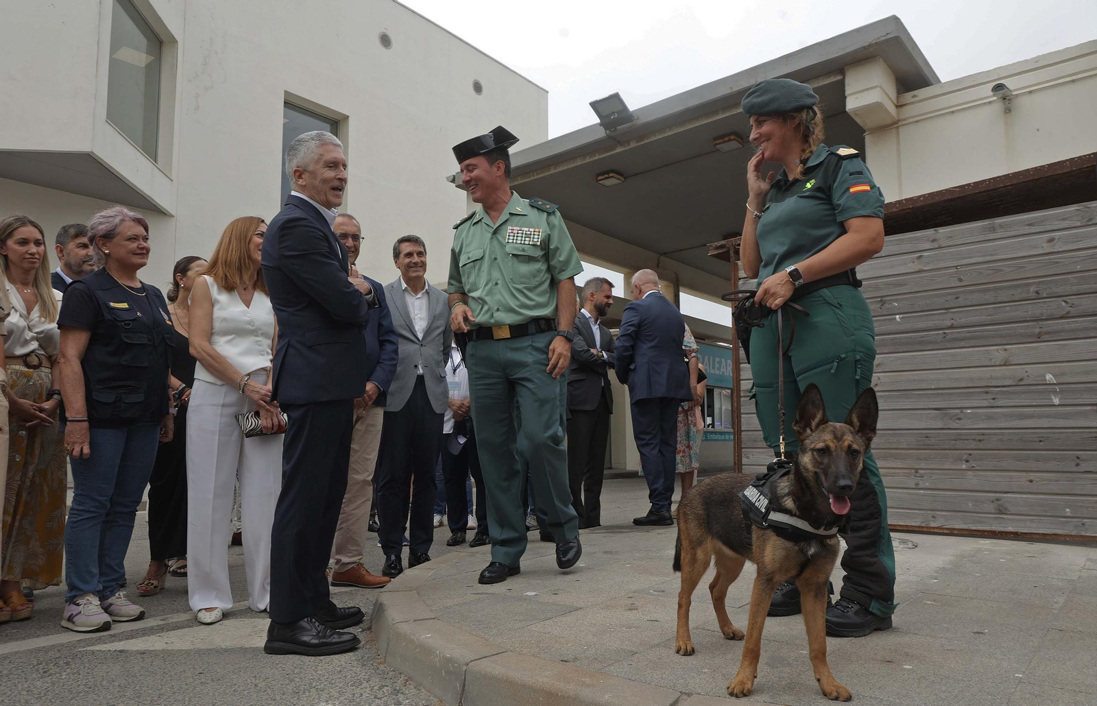 Fotos de la visita de Grande - Marlaska al dispositivo de la OPE en el Puerto de Tarifa