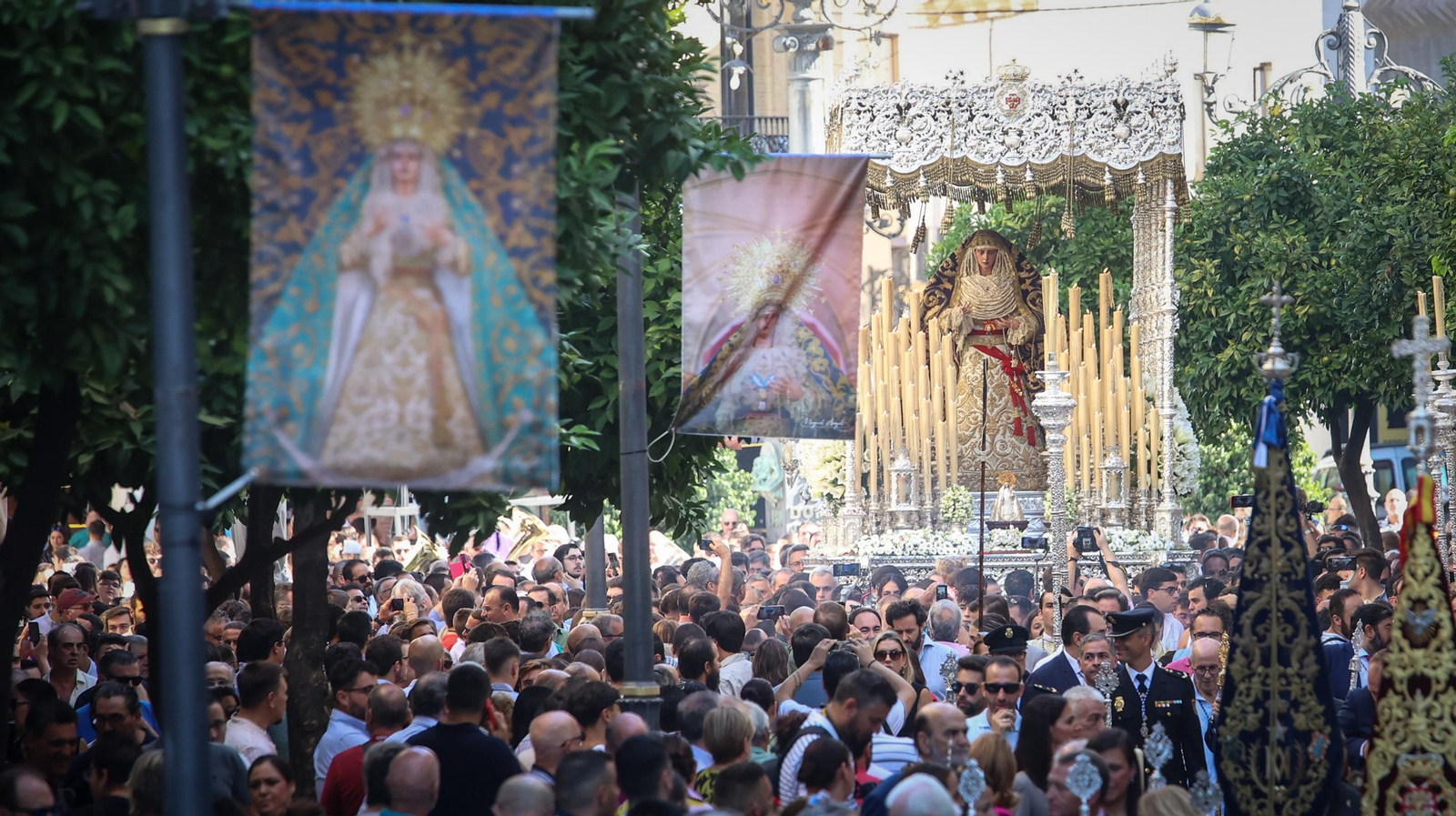 La Virgen de la Estrella ilumina las calles de Jerez La Virgen de la Estrella ilumina las calles de Jerez