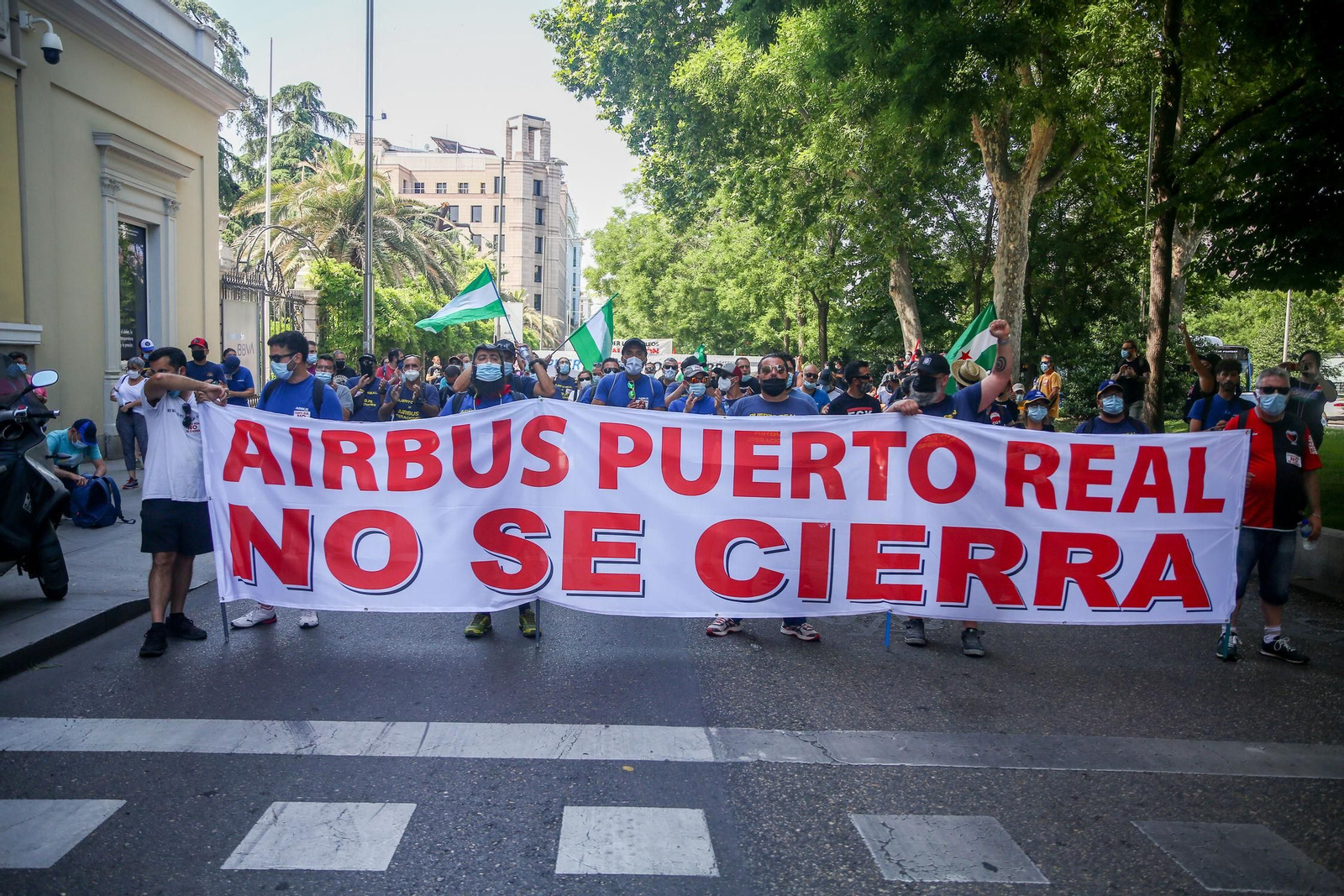 Una manifestación de trabajadores de Airbus Getafe por Madrid en apoyo a la planta de Puerto Real.