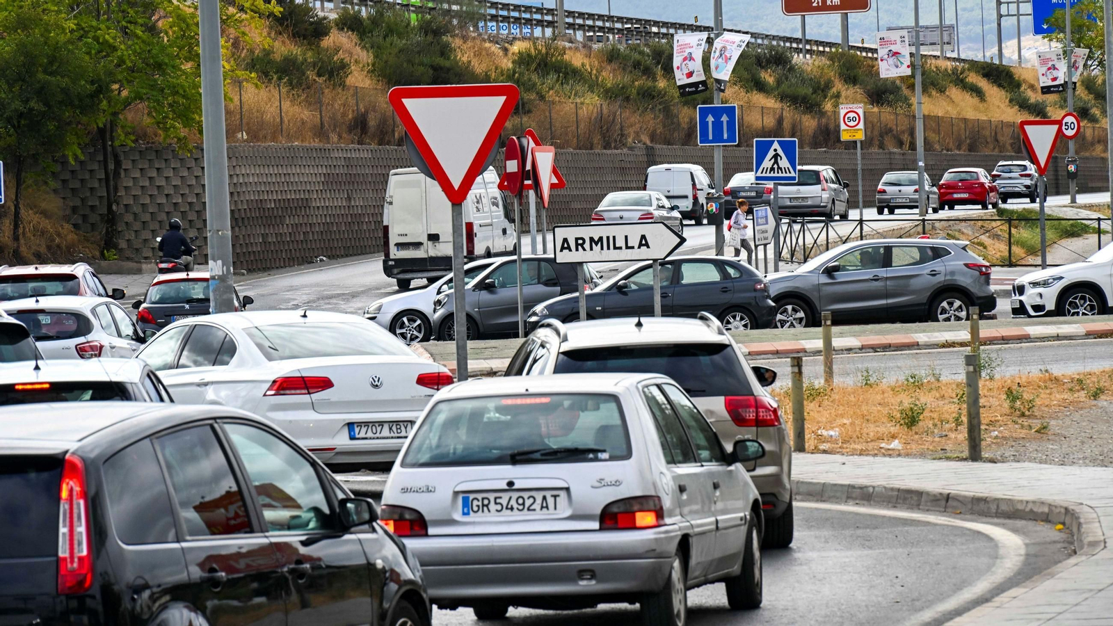 La rotonda de la Avenida Fernando de los Ríos, en su intersección con la GR-30