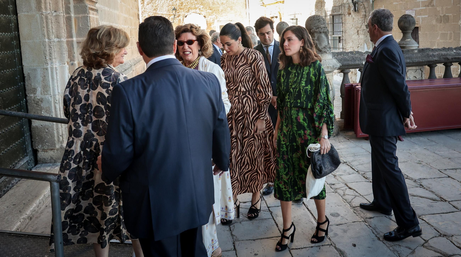 Imágenes de los asistentes a la boda de Ana Cristina Portillo Domecq en la Catedral de Jerez Imágenes de los asistentes a la boda de Ana Cristina Portillo Domecq en la Catedral de Jerez