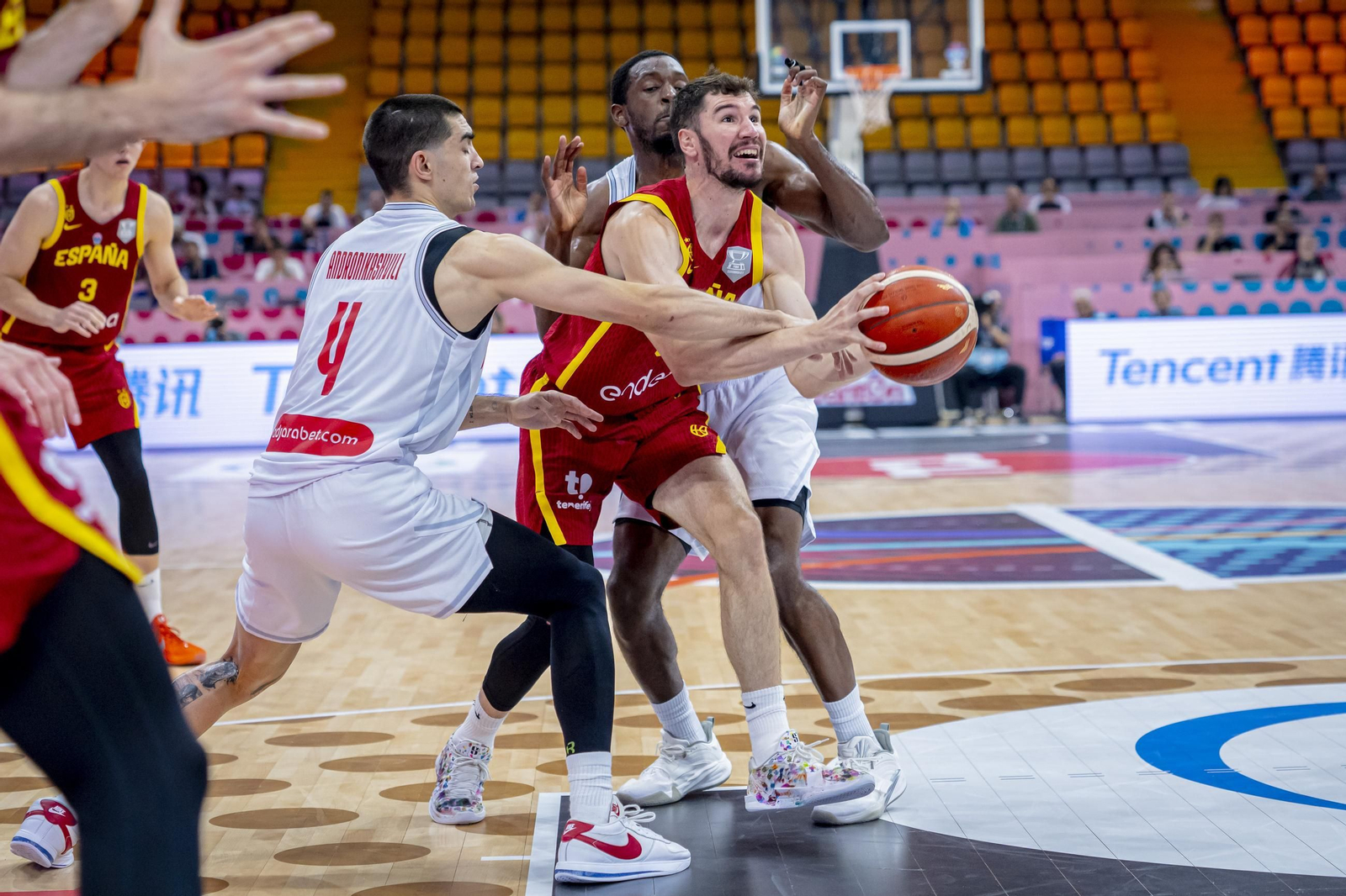 Las fotos del Georgia - España de baloncesto