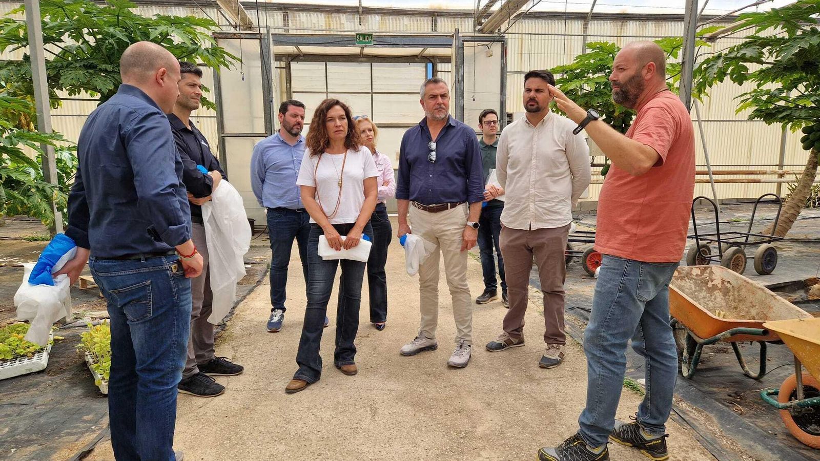 La familia socialista almeriense acompañó a la candidata sevillana en su visita