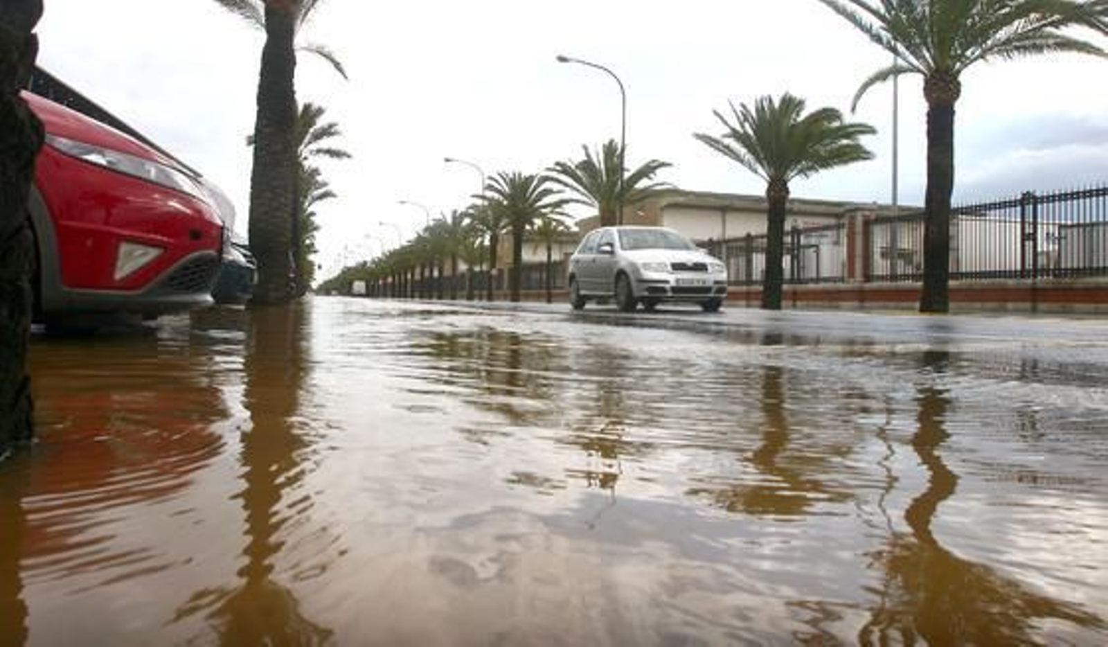 La crecida de los ríos provoca numerosas inundaciones en Huelva. / Reportaje fotográfico de Correa y Espinosa.