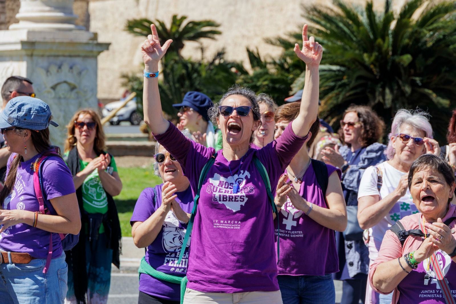 Miles de personas se manifiestan en Cádiz por la Educación Pública, la Sanidad y el Clima